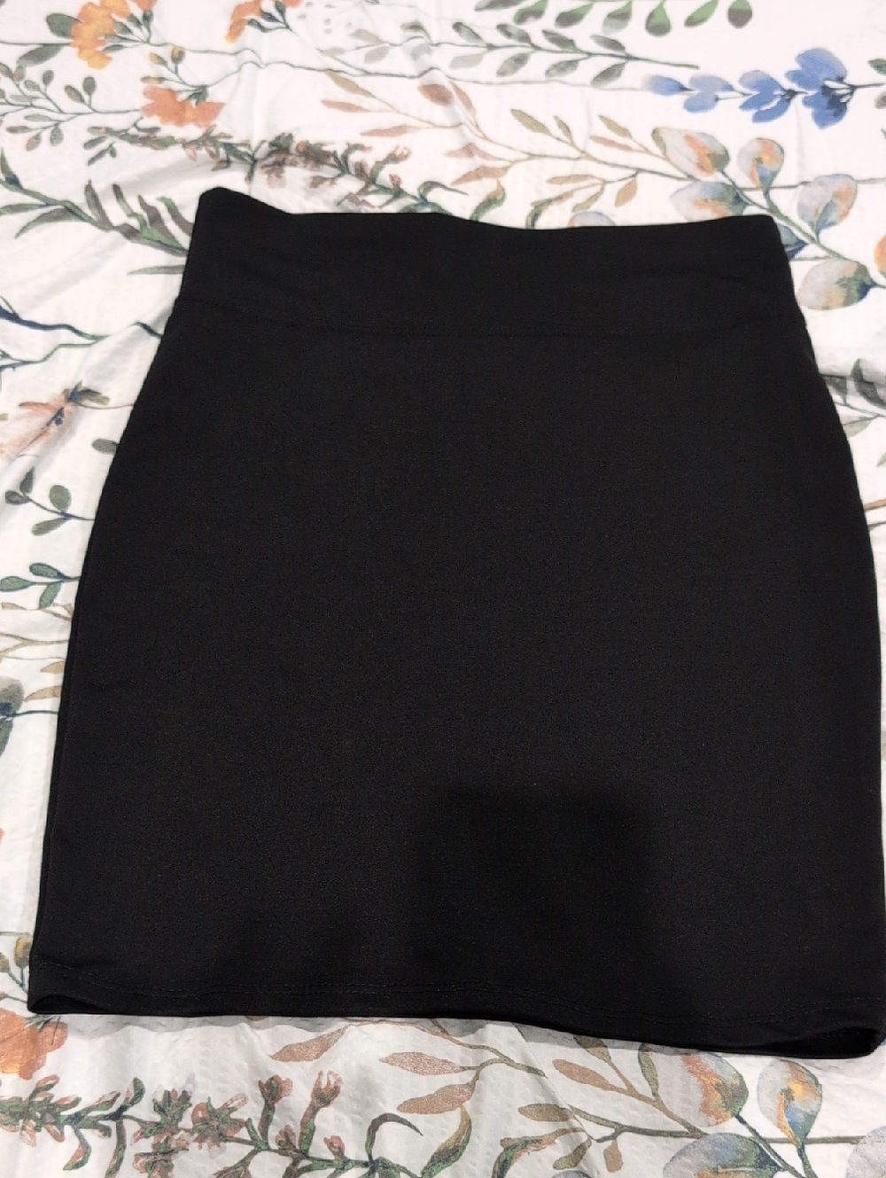 Sleek Black Pencil Skirt - Women's Classic Fit